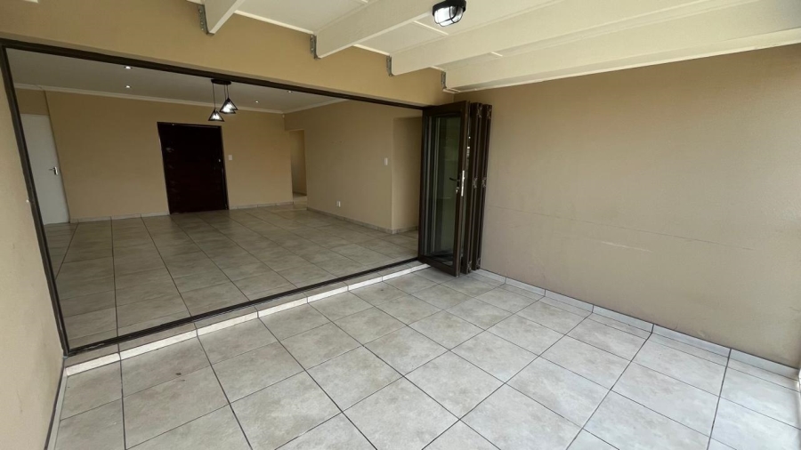 To Let 4 Bedroom Property for Rent in Fountains Estate Eastern Cape